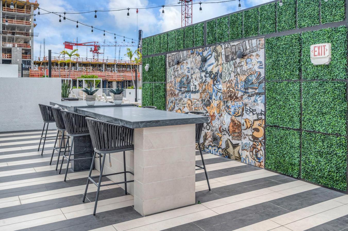 Modern Unit In The Heart Of Downtown Miami With Free Parking Apartment Exterior photo