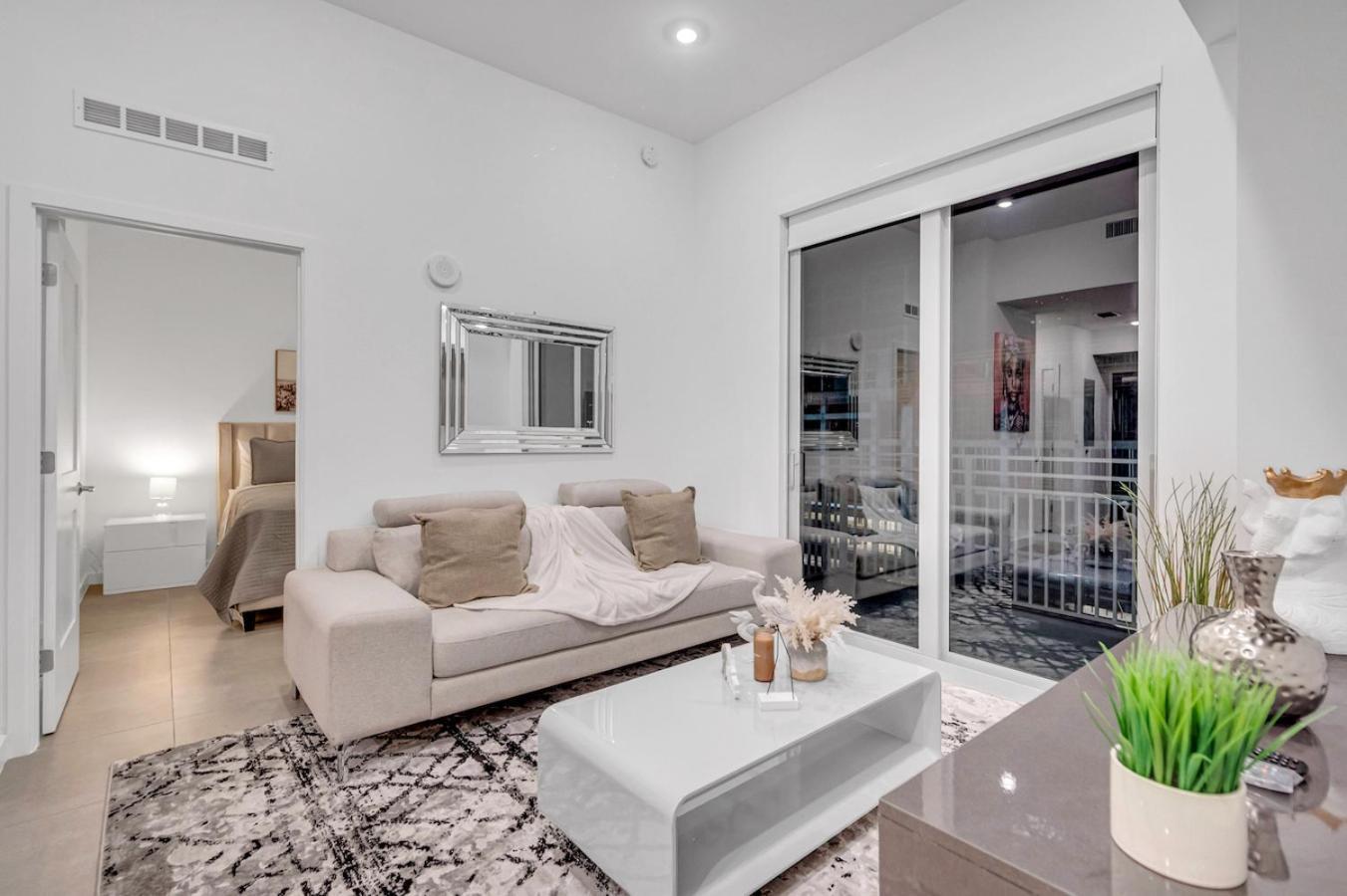 Modern Unit In The Heart Of Downtown Miami With Free Parking Apartment Exterior photo