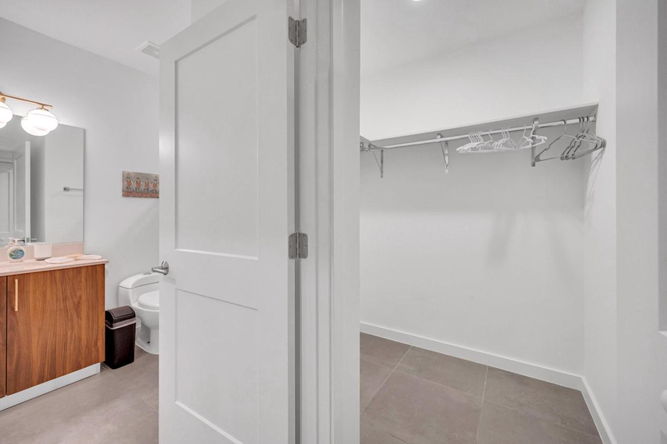 Modern Unit In The Heart Of Downtown Miami With Free Parking Apartment Exterior photo
