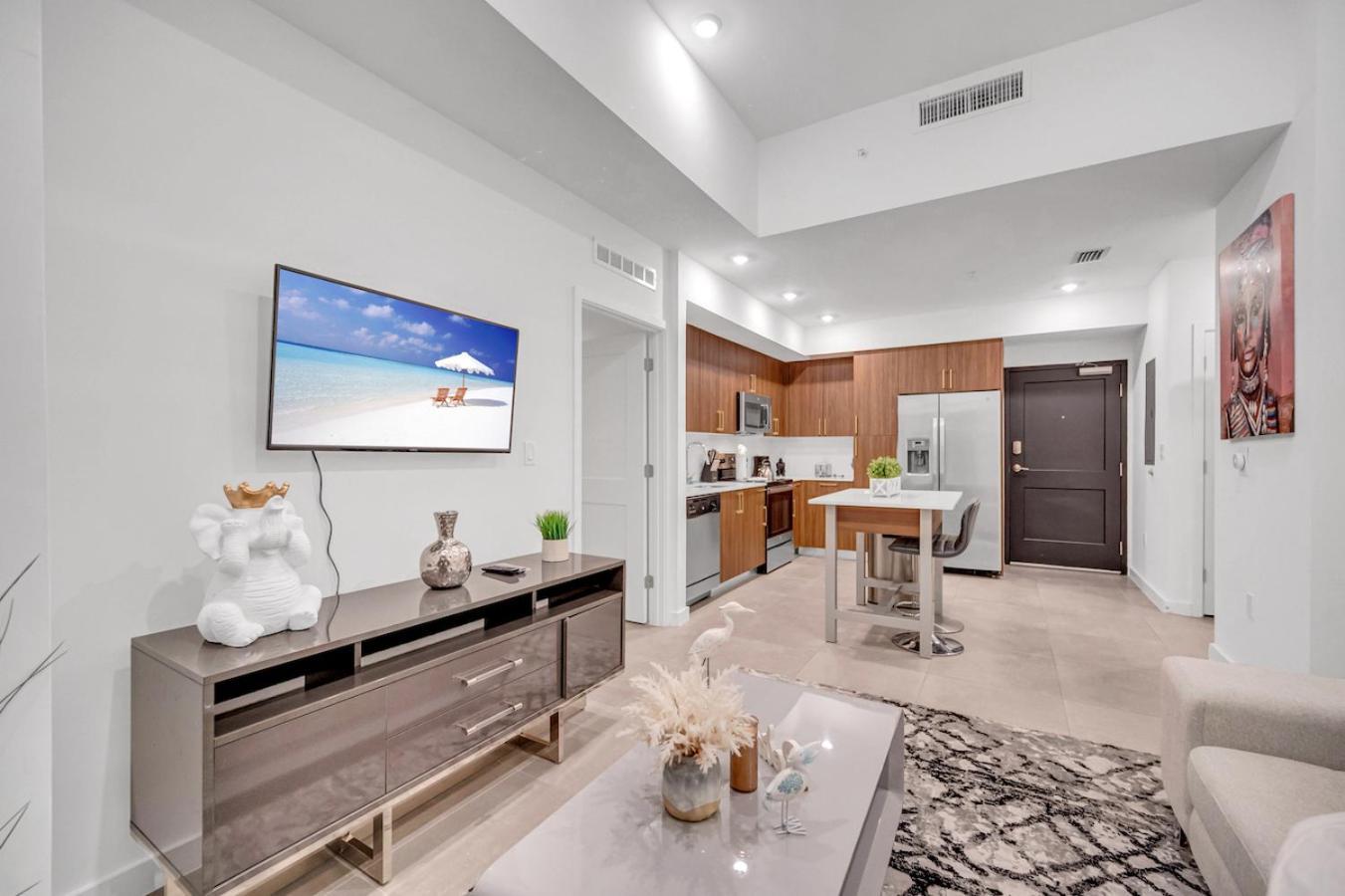 Modern Unit In The Heart Of Downtown Miami With Free Parking Apartment Exterior photo