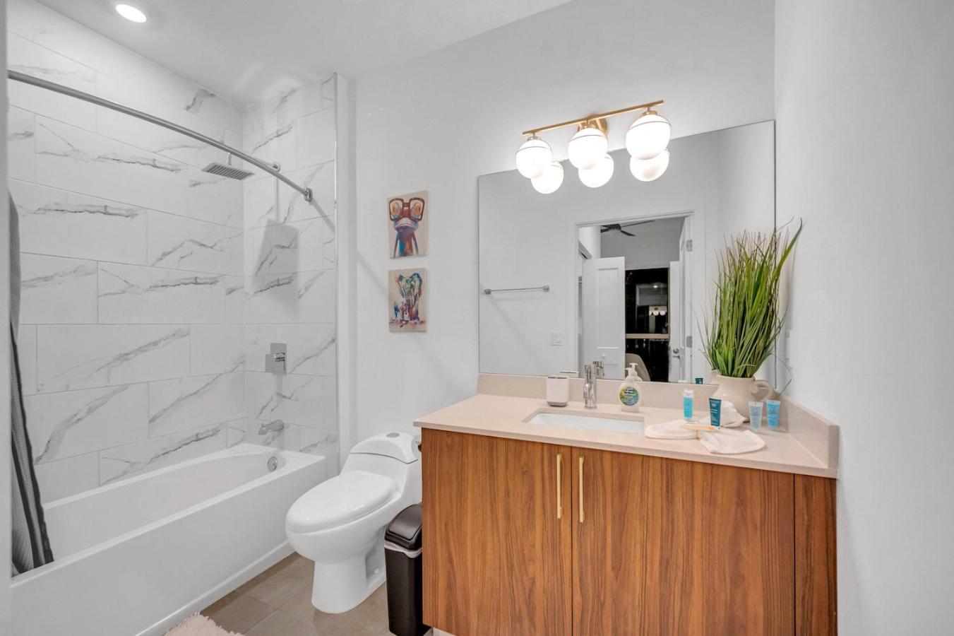 Modern Unit In The Heart Of Downtown Miami With Free Parking Apartment Exterior photo